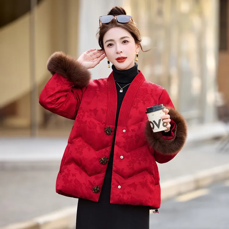 新年国风V领真狐狸毛提花红色羽绒服女2025冬新款保暖白鸭绒外套
