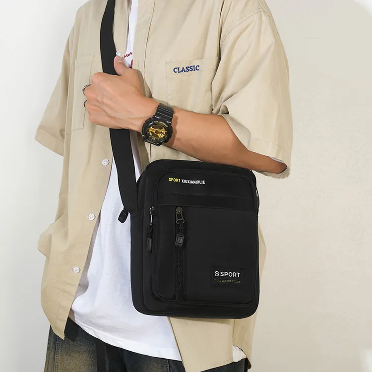 批发2025跨境新款简约百搭男士斜挎包便携潮流时尚防水耐磨单肩包