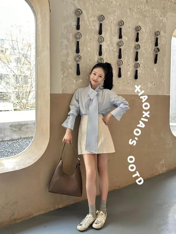 时髦系带领长袖衬衫女2025春季新款优雅小衫气质百搭半身裙两件套