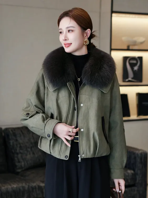 高级感时尚短款羽绒服可拆卸狐狸毛领宽松韩版显高显瘦外套冬季新