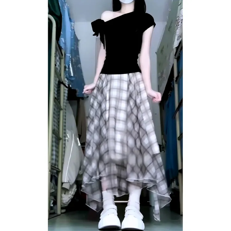 2025夏季新款女韩系气质修身蝴蝶结露肩上衣不规则高腰格纹半身裙