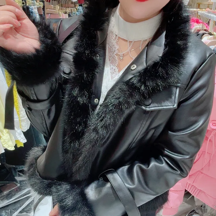 短款女款秋冬宽松休闲夹棉皮衣外套仿狐狸毛领时尚