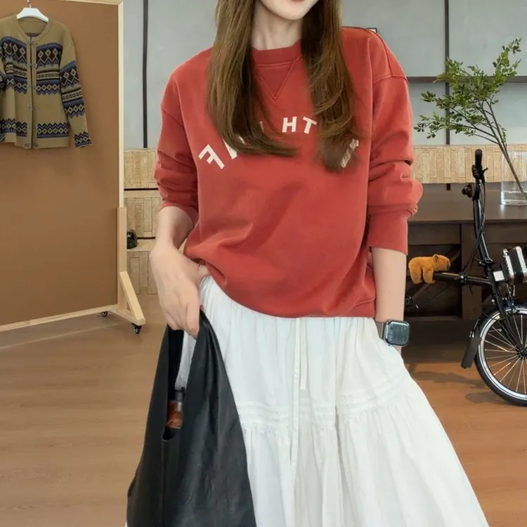 2026秋冬季新款百搭圆领外穿上衣洋气减龄女装套头宽松印花卫衣女