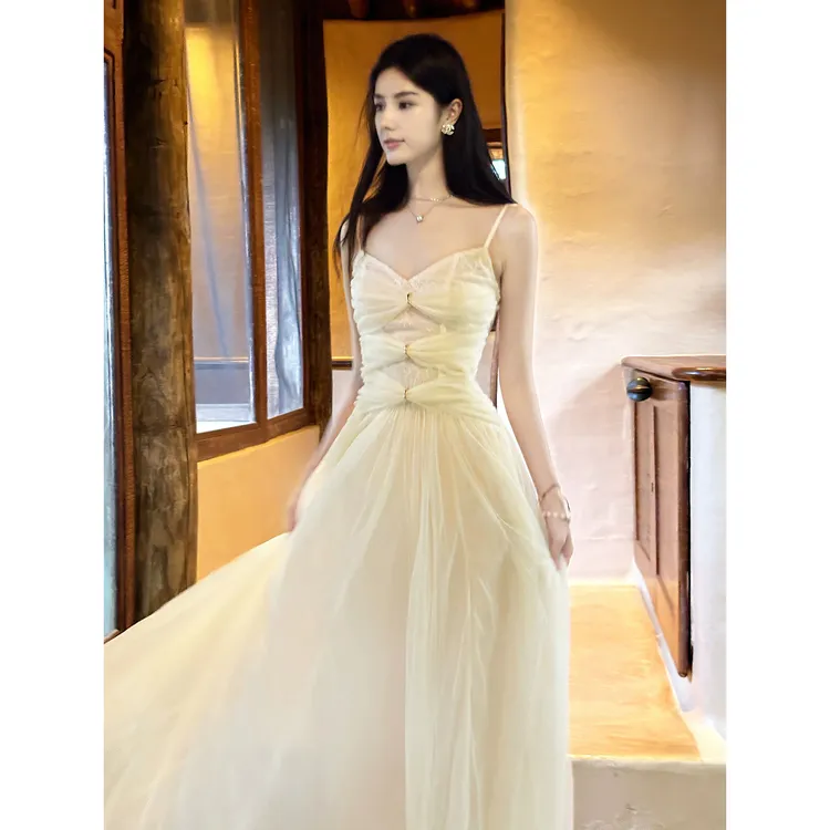 GJFDGood Job【春日来信】法式重工蕾丝网纱吊带连衣裙度假蓬蓬裙