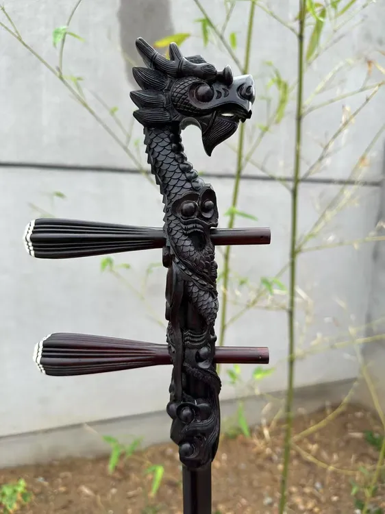 明清旧料老红木上海龙越胡，手工雕刻二胡