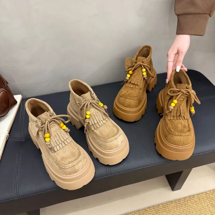 2025秋季新款反绒马丁靴女英伦风复古短筒系带百搭休闲工装靴