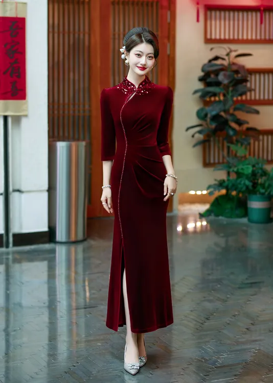喜晚礼服敬酒婆婆气质婚宴中年服装妈妈高端优雅连衣裙婚礼丈母娘