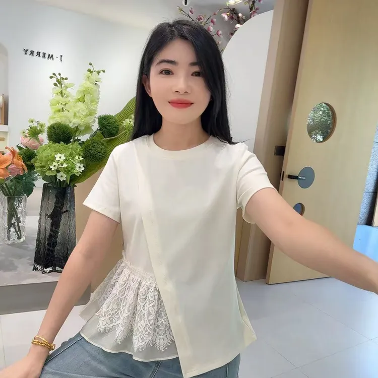 QC  253231  下摆不规则开叉蕾丝拼接洋气短袖韩系时尚T恤