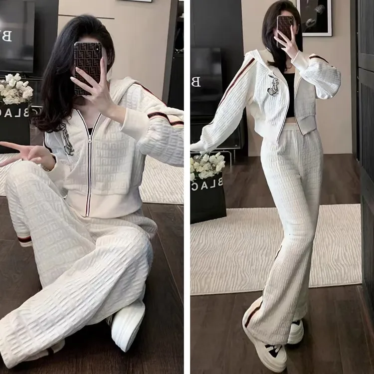简约女款春秋时尚白色洋气连帽卫衣高腰长裤休闲运动两件套