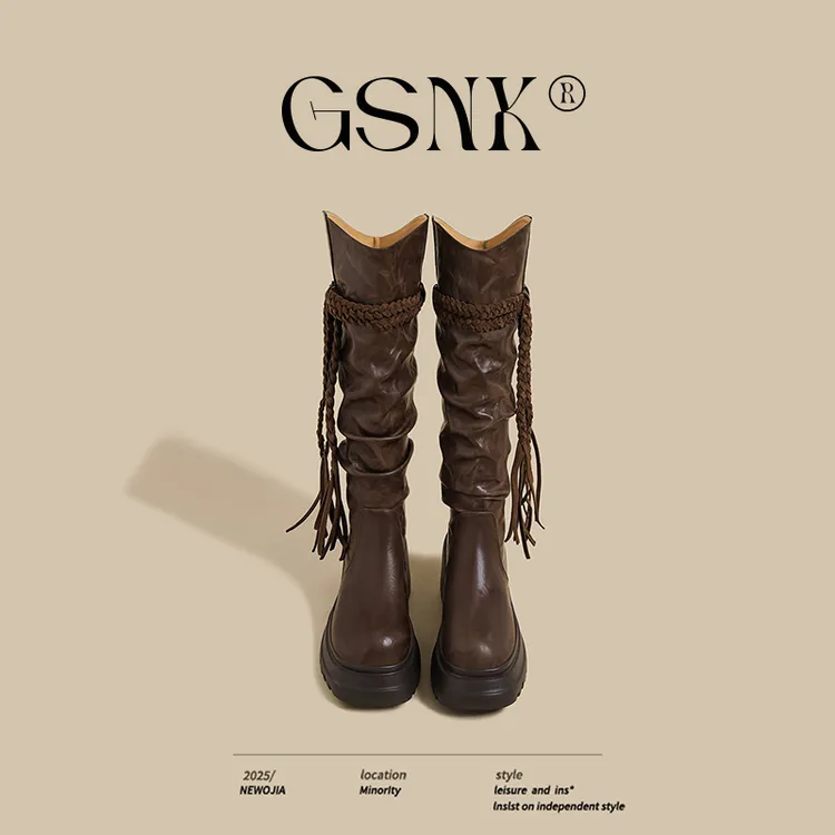 2025秋冬季新款厚底v口马丁靴女复古绒面编制绑带粗高跟骑士短靴