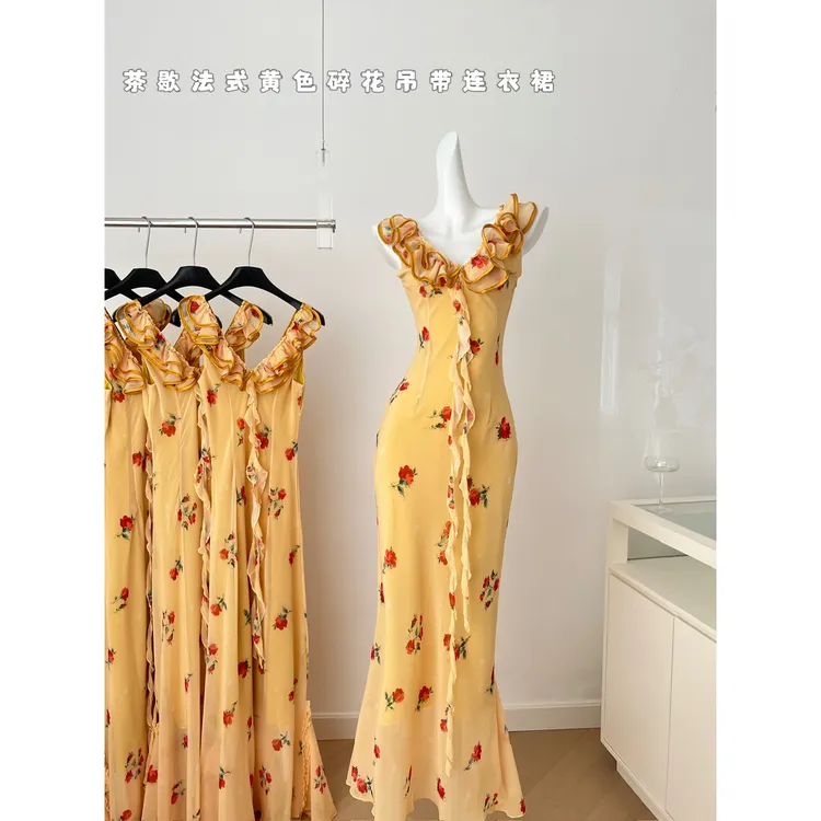 黄昏玫瑰花边吊带碎花连衣裙鱼尾长裙法式度假裙