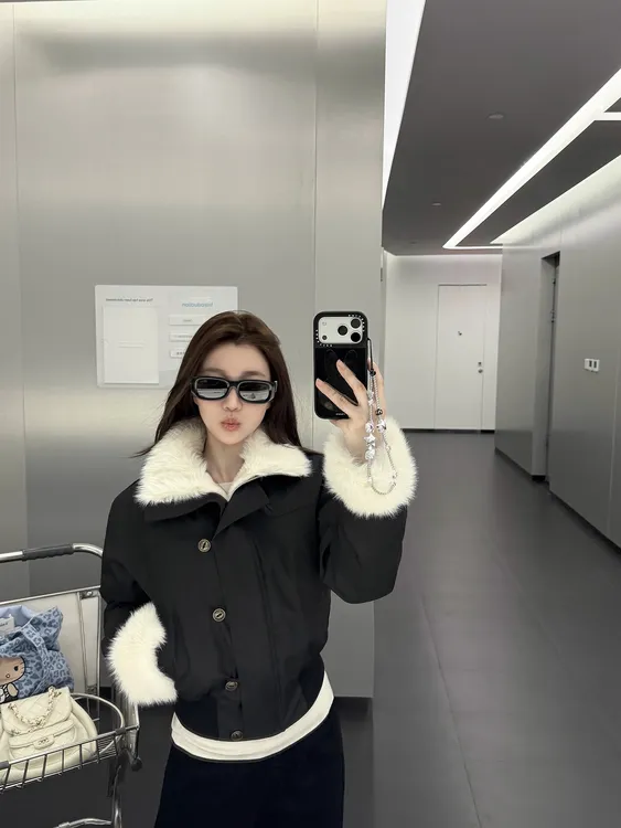 韩系黑色羽绒服女2025冬季新款小个子宽松加厚保暖高级设计感外套