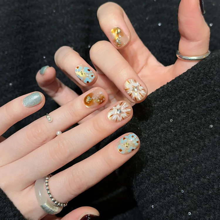 『地中海』猫眼爆闪显白2025年新款甲创意纯手工穿戴甲豆豆甲短款