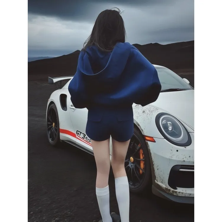 美式复古穿搭女春秋新款运动休闲宽松连帽卫衣百搭休闲短裤两件套