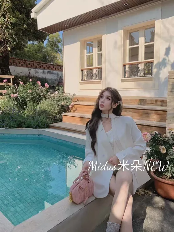 韩系宽松气质名媛高级感蕾丝拼接西装外套女2025春季新款休闲西服