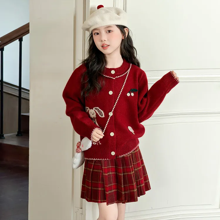 女童过年战袍2026新款爆款儿童套装女孩潮款6-12岁冬装毛衣格子裙