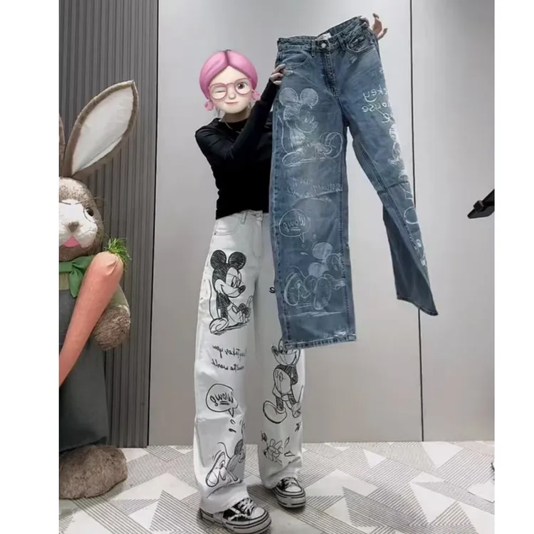 2025年简约百搭牛仔裤女春季新款卡通高腰显瘦直筒拖地裤