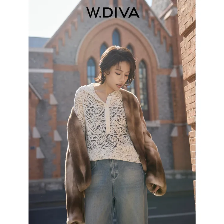 W.Diva【初雪蕾丝】精致全蕾丝镂空提花半门襟连帽开衫DWZWCD0293