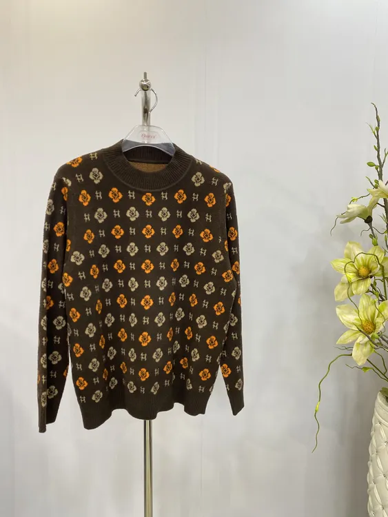 秋冬百搭减龄圆领打底上衣S517