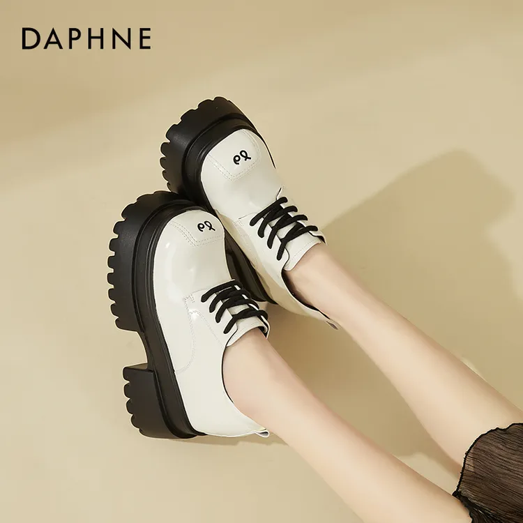 达芙妮厚底乐福鞋女款2025新款春季英伦风黑色单鞋高跟松糕小皮鞋