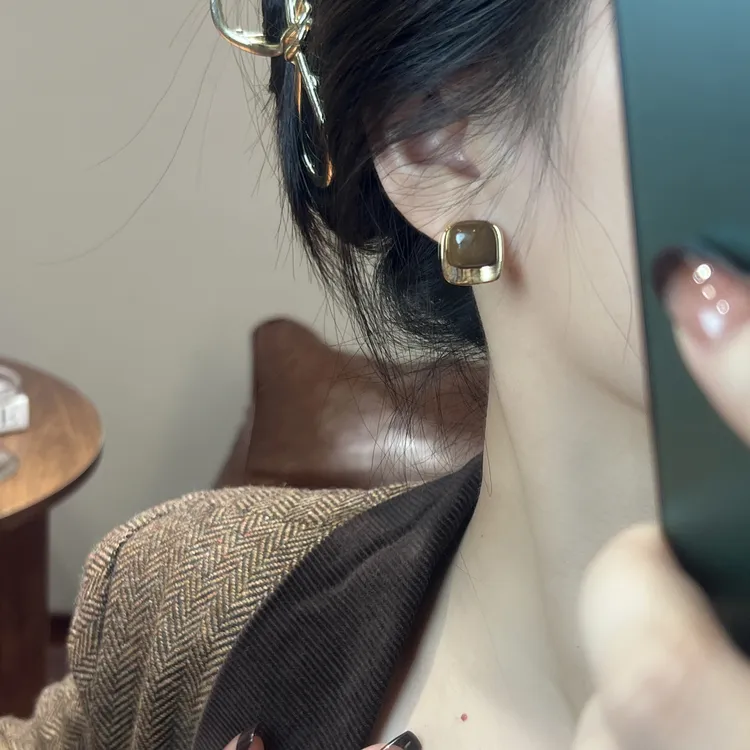 铜合金耳饰 美拉德几何方形耳钉轻奢小众设计高级感气质百搭耳环