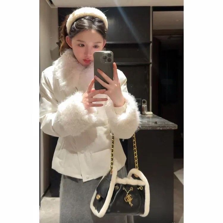 RUIRUI瑞秋冬时尚显瘦掐腰感翻毛领显贵羽绒服SY1495R