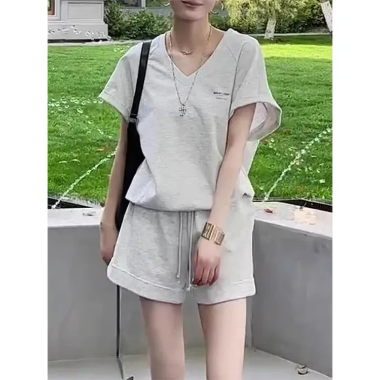 休闲运动风灰色短袖T恤抽绳系带短裤2025新款薄款夏日氛围感套装