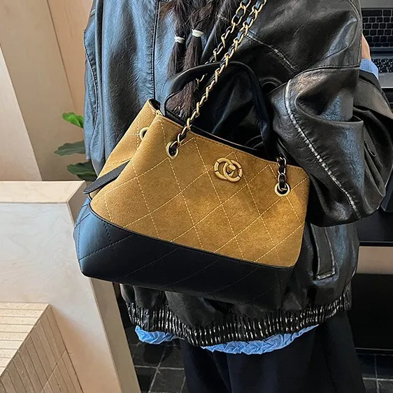 2025秋冬新款时尚爆款小香风托特包大容量链条手拎单肩斜挎女包包
