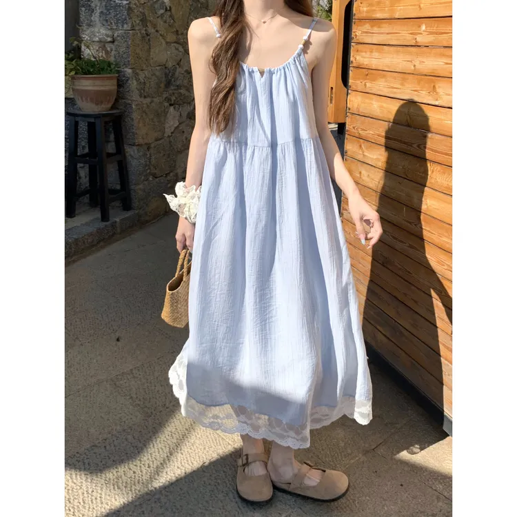 法式甜美蕾丝拼接吊带裙女2025夏季新款宽松显瘦气质薄款连衣裙子