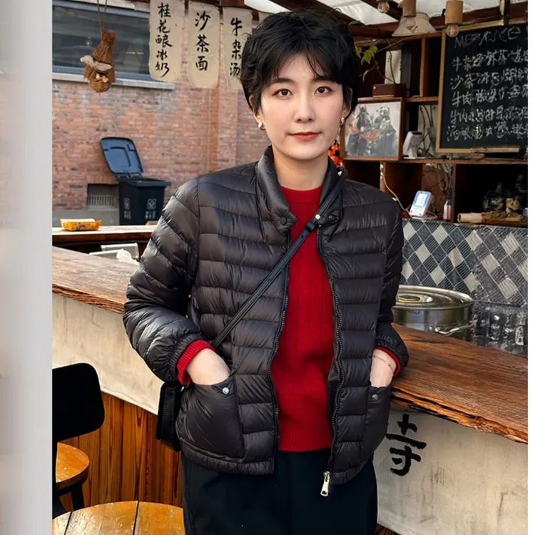 轻薄排骨羽绒服女短款2025秋冬季新款立领夹克90白鸭绒保暖外套
