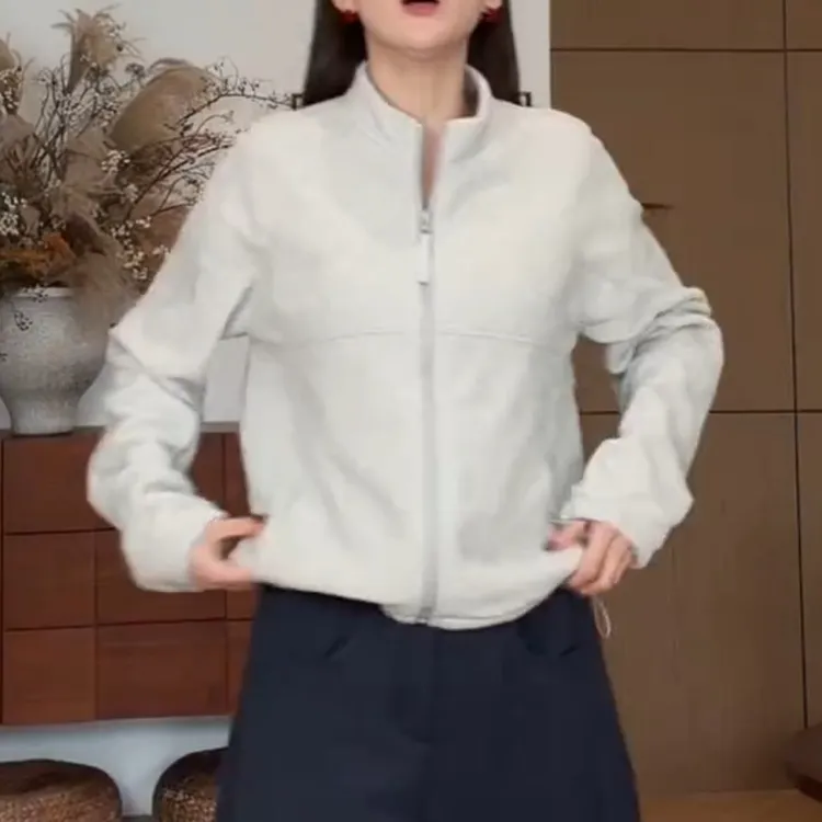 新款修身通勤日常慵懒百搭短款休闲外套LK2508953