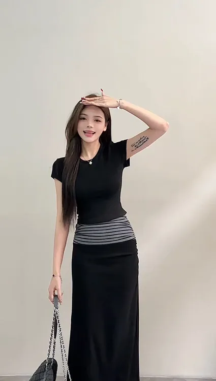 【苏苏】韩版修身短袖上衣撞色拼接高腰半身裙两件套DT1132