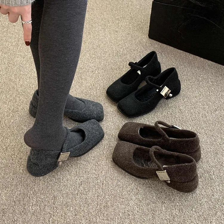 法式复古呢子灰色玛丽珍毛毛鞋女外穿冬季新款粗跟单鞋加绒高跟鞋
