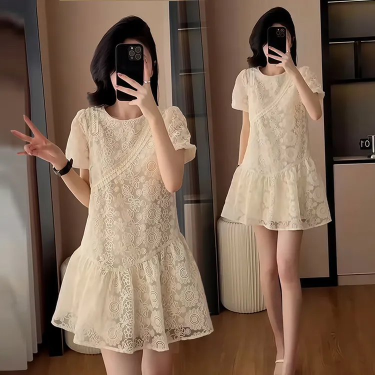 小个子时尚减龄蕾丝连衣裙女2026年夏季新款宽松休闲百搭短裙子潮