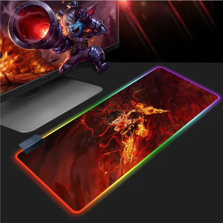 哪吒敖丙RGB鼠标垫超大耐脏炫酷电脑办公桌垫发光游戏键盘鼠标垫