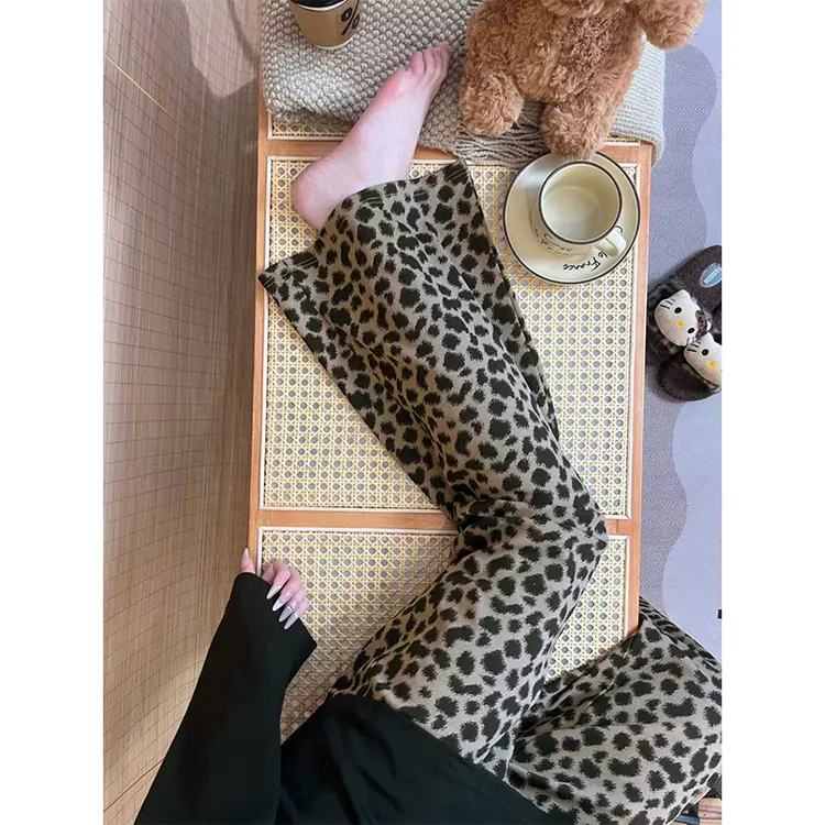 安佰芬新款睡衣女款秋冬季柔软纯棉家居服长袖豹纹圆领套装外穿女