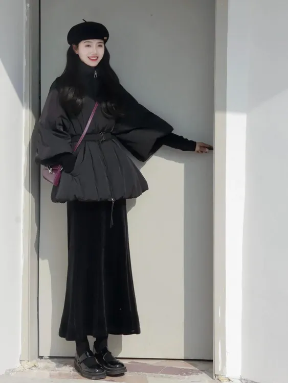 秋冬穿搭一整套韩系高级感收腰保暖棉服外套丝绒半身裙气质三件套