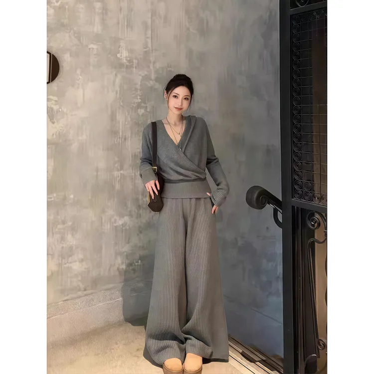 韩版时尚纯色V领长袖针织衫女秋季新款高腰显瘦阔腿长裤子两件套