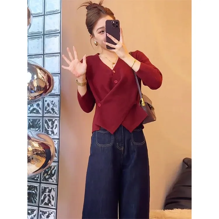 秋装搭配一整套女2025设计感不规则微胖减龄针织上衣牛仔裤两件套