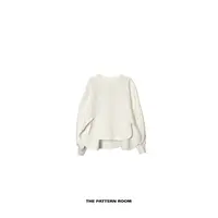 The pattern room | 非常规基础软解构弧线切割云朵卫衣