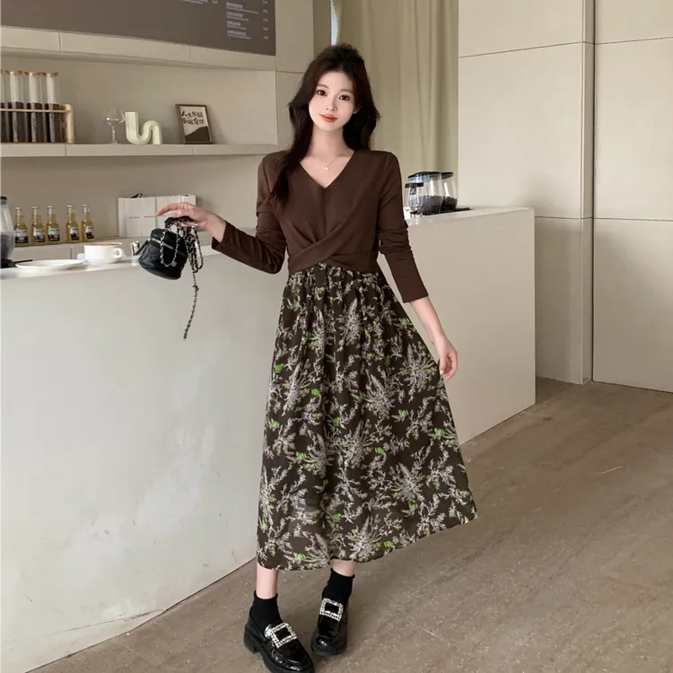 大码女装胖MMV领收腰显瘦拼接碎花长袖连衣裙