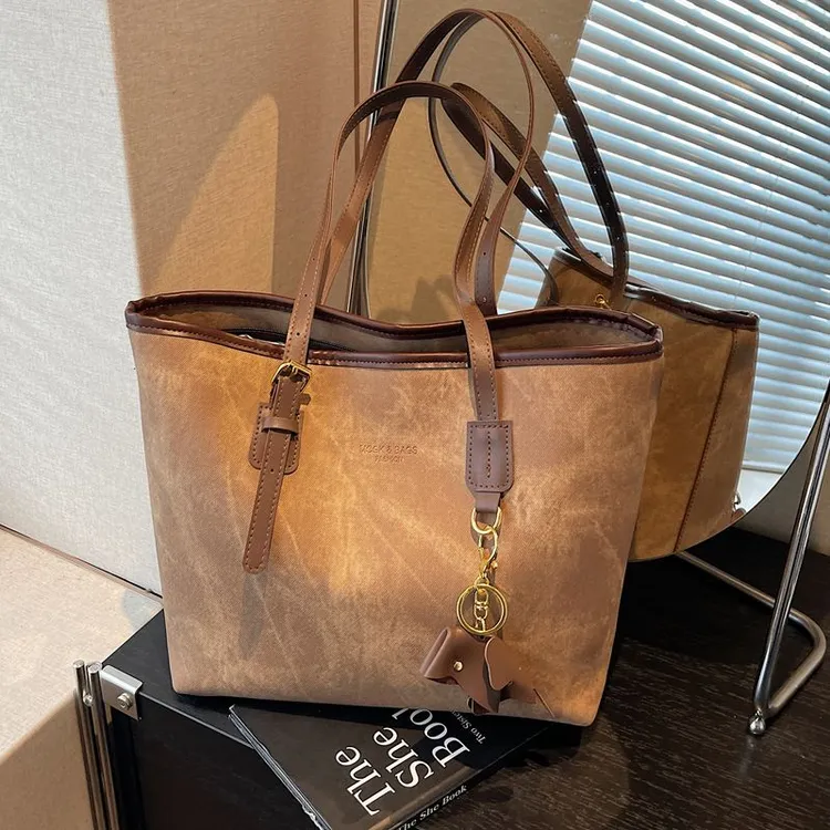 高级感时尚百搭单肩通勤包包女2025秋冬新款学生上课大容量托特包