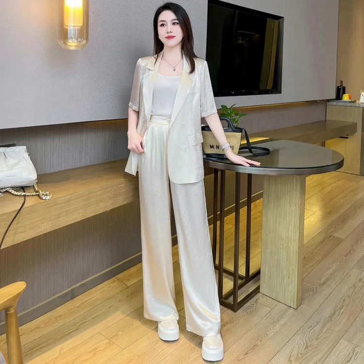 拉夏贝尔高级感西装套装女2025春秋新款气质外套显瘦阔腿裤两件套