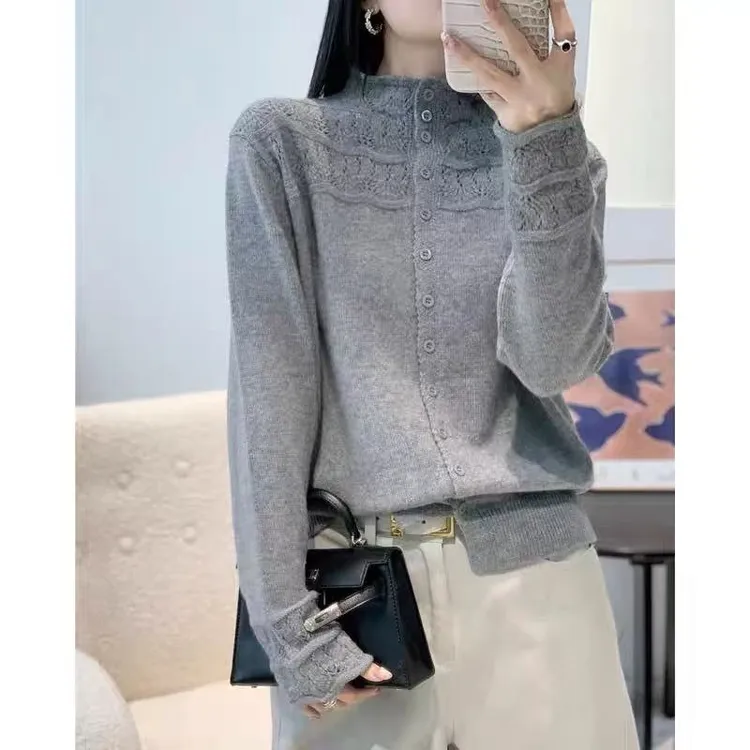 半高领镂空单排扣毛衣女2025秋冬新款纯色针织开衫上衣时尚打底衫