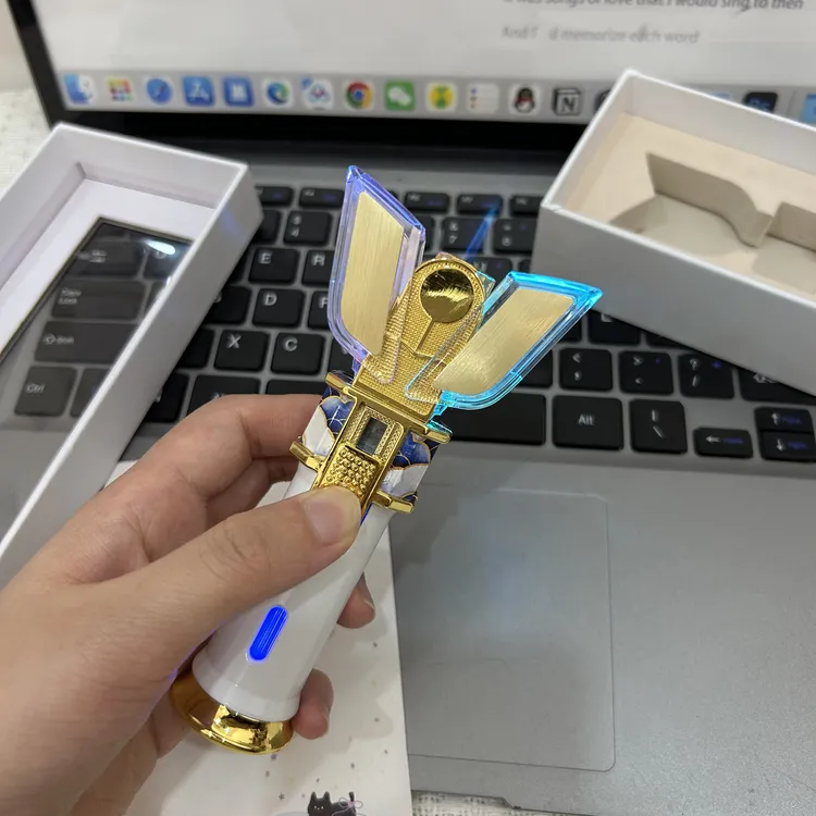 【吖比】创意新奥特曼变身器打火机炫彩LED灯光男孩子驾车个人用品