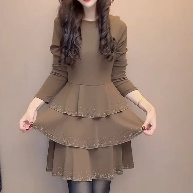 秋冬新款时尚减龄显瘦百搭长袖法式连衣裙女