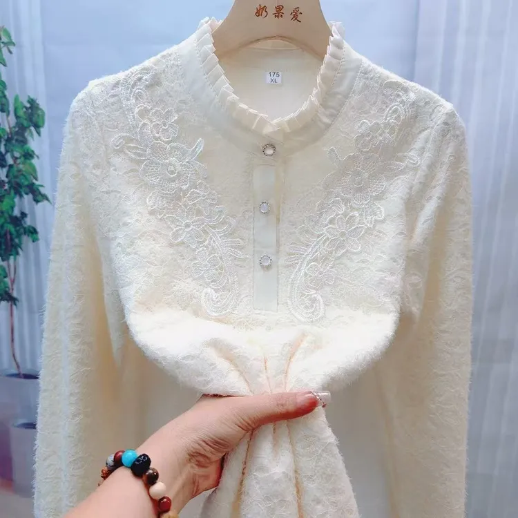 秋冬蕾丝立领木耳边小香风加绒打底衬衫女款宽松显瘦遮肉减龄上衣
