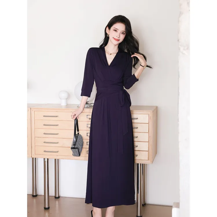 新款裹身裙紫色套头气质修身显瘦一片式弹力连衣裙子包臀轻奢高级