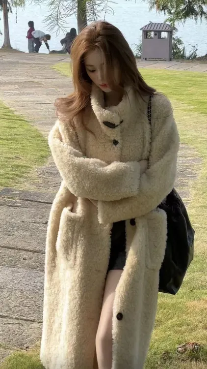 【思思私服】宽松立领设计款羊毛大衣保暖冬季外套气质时尚百搭加厚