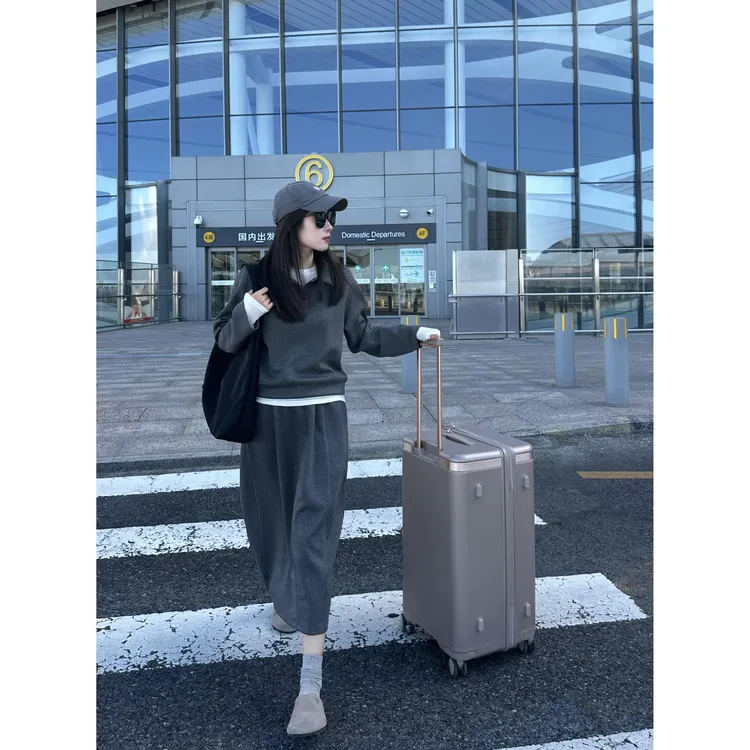 深灰色休闲卫衣套装女秋季新款慵懒宽松百搭运动上衣半身裙两件套